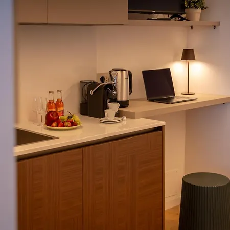 Melo 14 - Boutique Nel Centro - Italywego דירה